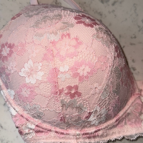 Victoria’s Secret-Body by Victoria nursing bra no wire Pink Lace 36DDD EUC - Picture 3 of 14